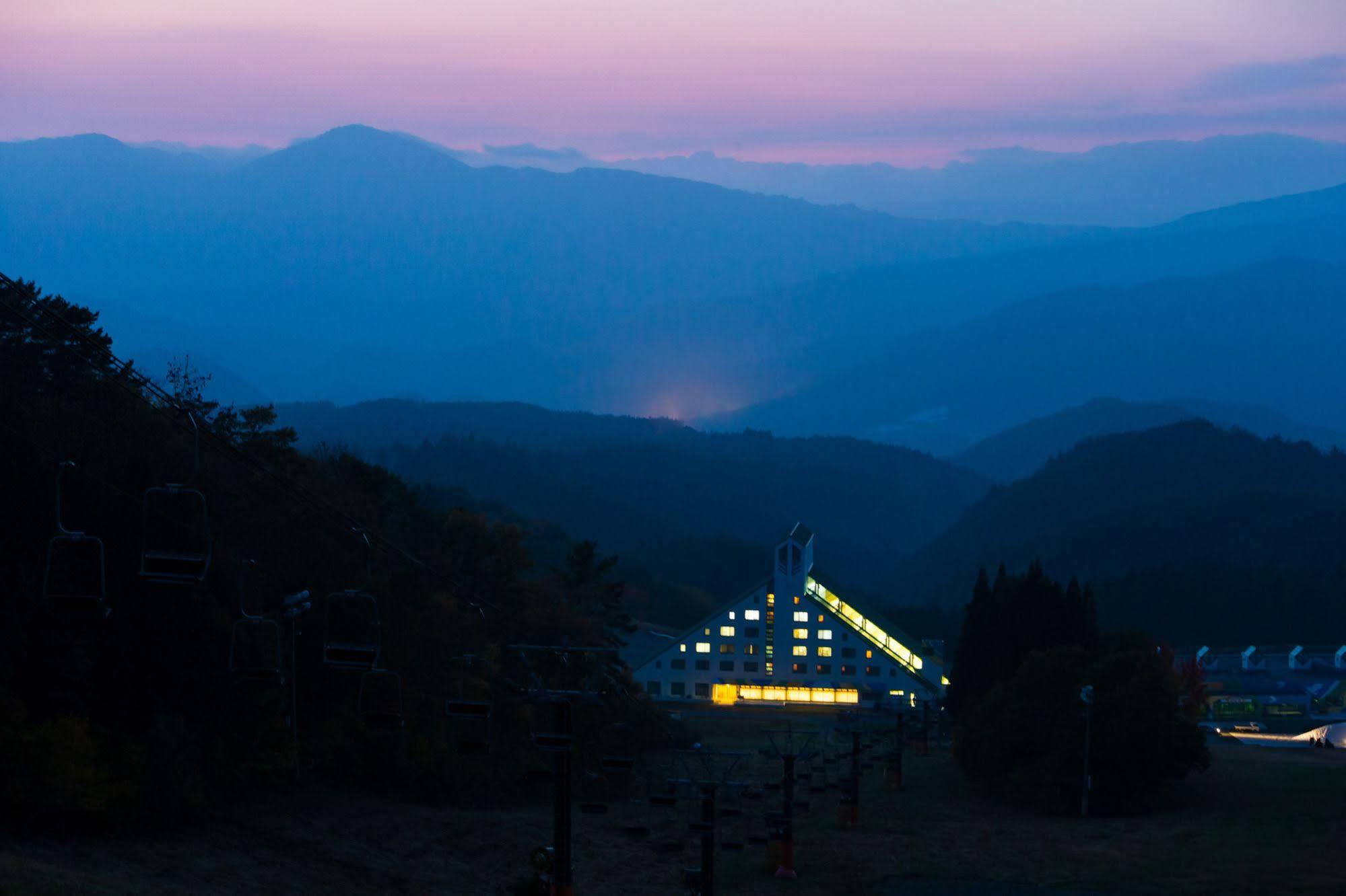 Washigatake Kogen Hotel Rainbow Gujo Exterior photo
