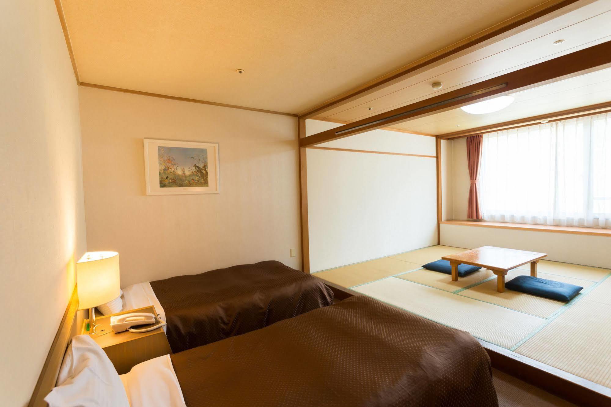 Washigatake Kogen Hotel Rainbow Gujo Exterior photo